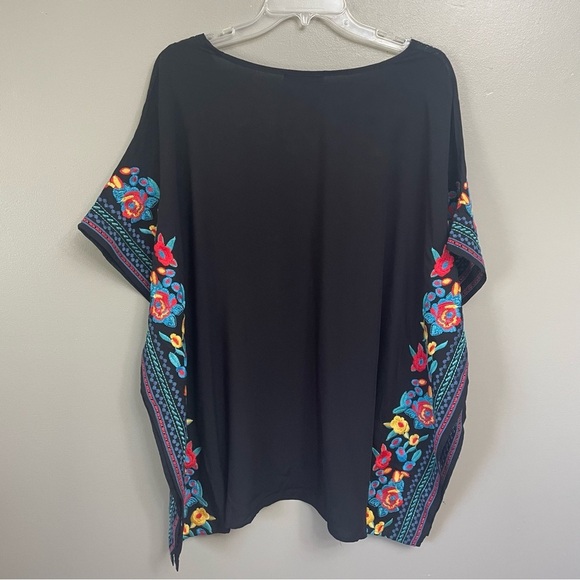 ANDREE women’s size Small Medium black embroidered poncho top boxy boho - Picture 5 of 11